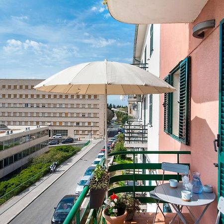 Airy Seafront 1920S Apartment Split Exterior foto