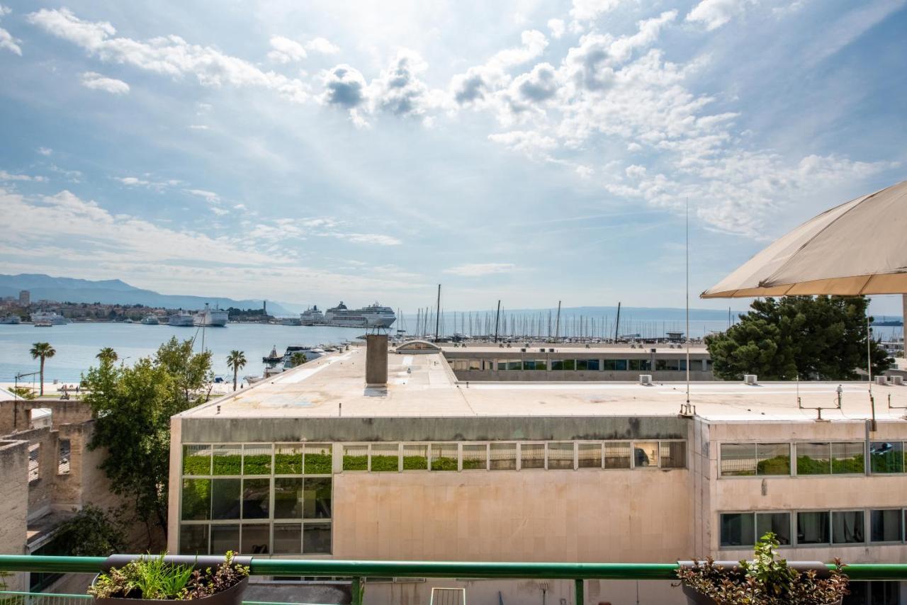 Airy Seafront 1920S Apartment Split Exterior foto